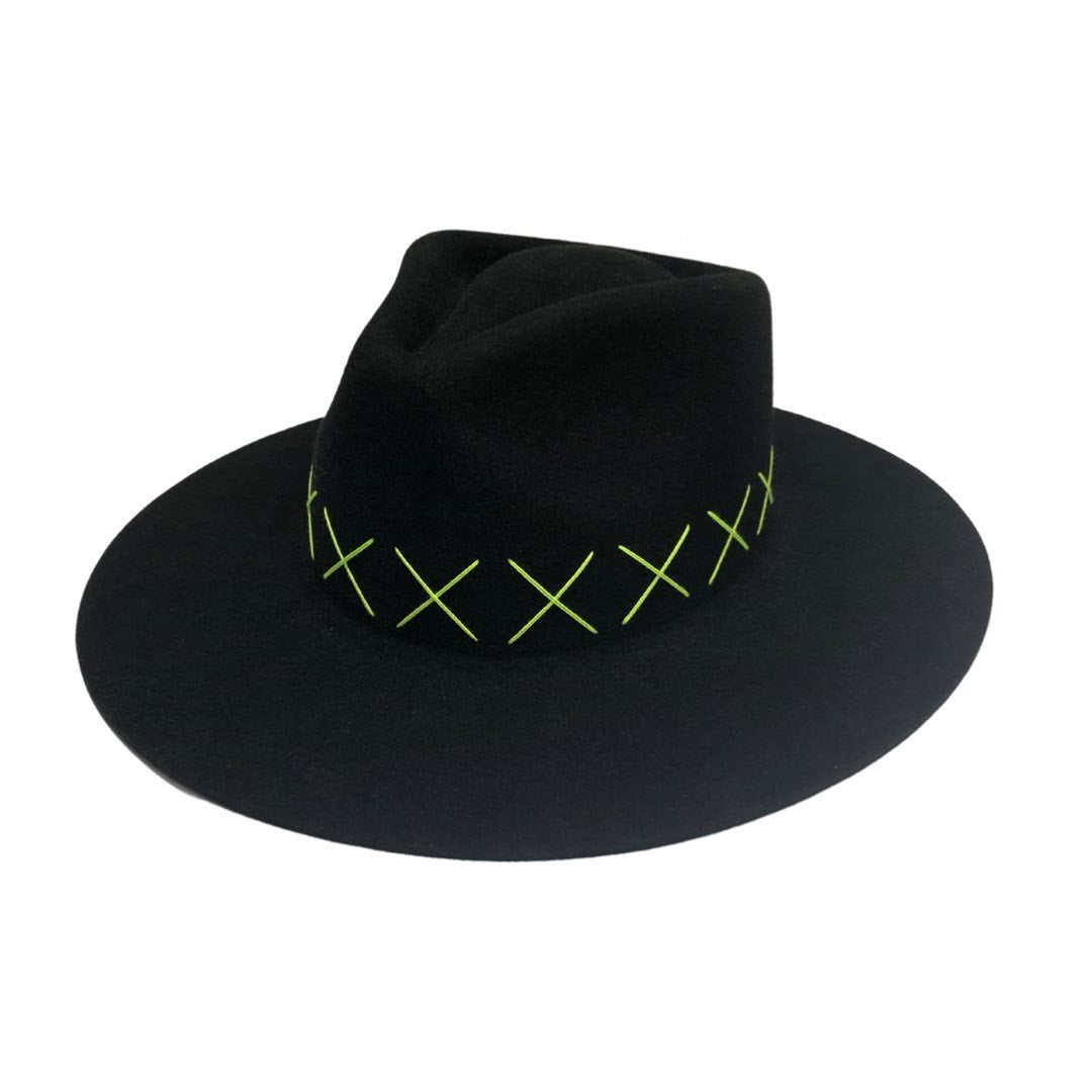 X’S Stitching - Black - Arre Hats